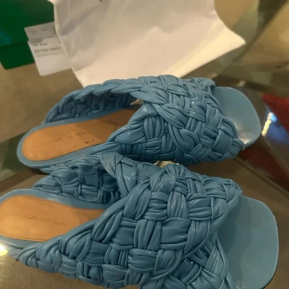Bottega Veneta Sky Blue Leather Slides 37.5 - Picture 3 of 9